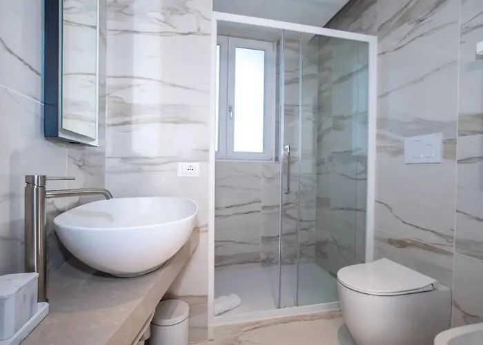 아파트 Jacuzzi By Enjoy Garda *