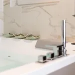 Jacuzzi By Enjoy Garda Apartamento